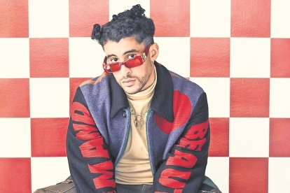 Benito Antonio Martínez Ocasio, más conocido como Bad Bunny, es un rapero y compositor puertorriqueño.