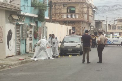 Las cámaras de seguridad del sector serán examinadas para ver algún detalle que permita identificar a los implicados.