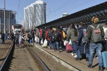 El canciller Holguín se lamentó que haya decenas de estudiantes ecuatorianos que no desean regresar al país.