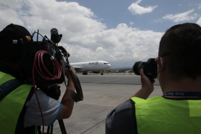 Los 248 ecuatorianos que arribaron esta mañana desde Ucrania y Polonia son esperados con ansias por sus familiares.