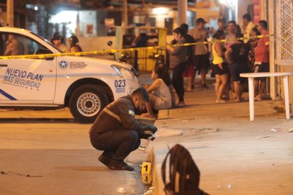 Los indicios hallados en todas las escenas serían cotejados para establecer si tienen o no relación con otros casos.