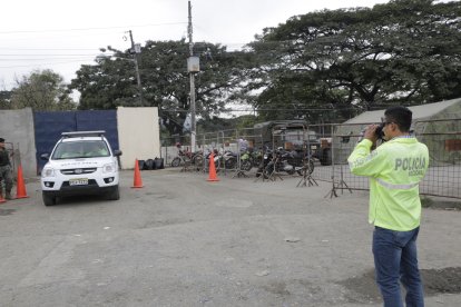 En esta cárcel ubicada en el kilómetro 16.5 de la vía a Daule fue hallado en padre del joven decapitado.