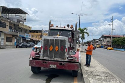 Este pesado vehículo impactó a Carlos Gustavo Torres Lucero.