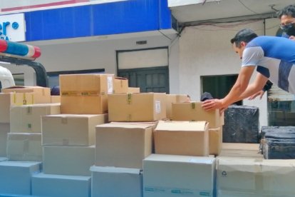 Los productos irregulares fueron decomisados en los comercios de Tulcán.