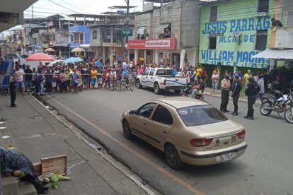 Gran conmoción causó el asesinato de un hombre en pleno centro del cantón Blazar.