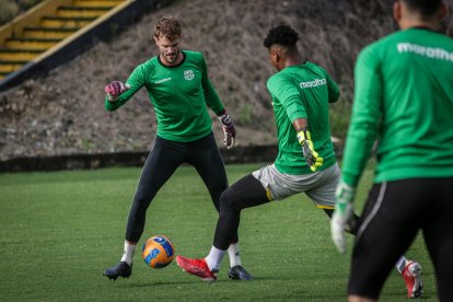 Javier Burrai regresa a jugar en Ambato ante el Mushuc Runa.