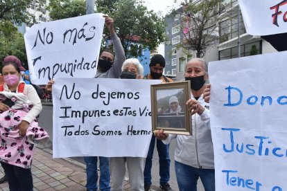 Los familiares fueron a la Fiscalía la mañana de hoy para presionar a las autoridades judiciales.