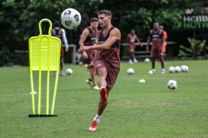 El jugador argentino de Barcelona, Emmanuel Martínez, es uno de los titulares fijos del equipo.