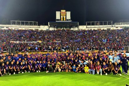 Cerca de 12 mil hinchas asistieron al estadio Atahualpa para respaldar al Deportivo Quito.