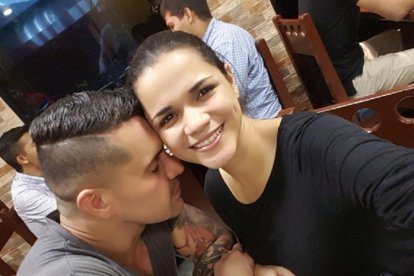 Una de las románticas fotos que publica la parejita.