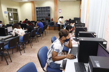 Los más de 300 mil aspirante que buscan un cupo en las universidades públicas del país deberán rendir la prueba en otra fecha.
