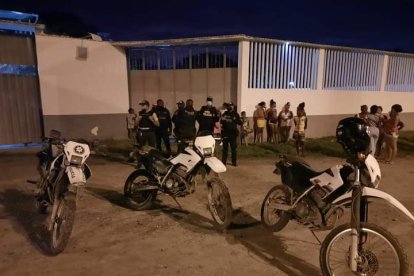 Los uniformados investigan el hecho violento.