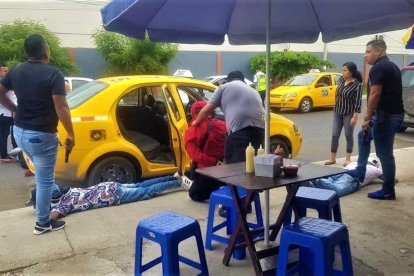 Los sospechosos cayeron cuando fueron a comer en un puesto de venta de encebollados.
