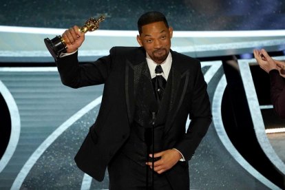 Will Smith se disculpó con Chris Rock.