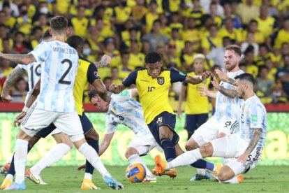 La Tri empató con Argentina.