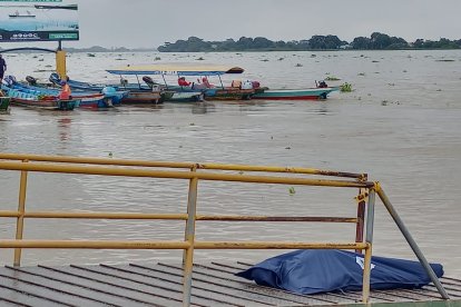 Pescadores encuentran a un cadáver  golpeado, amarrado y sin documentos