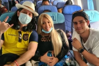 Logan, Nathalie Carvajal y Hernán del Pozo están en Turquía, listo para empezar el show.