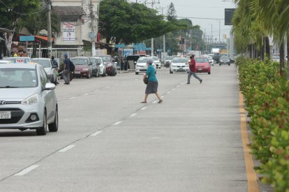 Sauces 1 es un barrio tradicional de Guayaquil, en el que buena parte de sus residentes es población de la tercera edad.