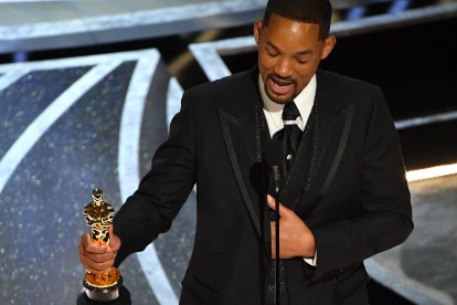 La Academia de Hollywood acepta la "renuncia inmediata" de Will Smith