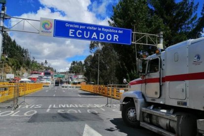 Colombia y Ecuador acuerdan nuevo protocolo para mercancías en la frontera