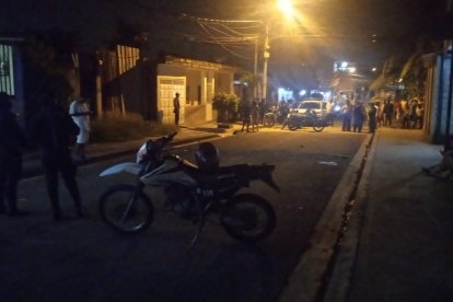 En el lugar se encontraron 3 indicios balísticos.