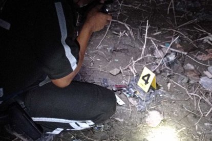 En el operativo decomisaron unas armas de fuego que son analizadas.