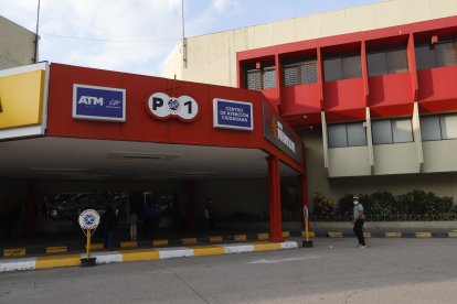 En el sitio, los agentes policiales que llegaron para atender la emergencia no se refirieron al respecto.