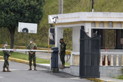 Los militares no han recibido nuevas disposiciones en los puntos de ingreso.
