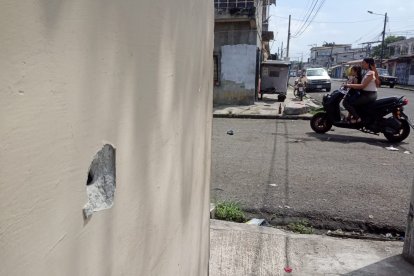 En la noche de este sábado 9 de abril y hoy domingo 10, Guayaquil se convirtió en un escenario de hechos violentos