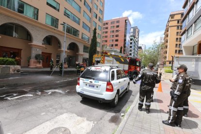 Las investigaciones se realizaron alrededor del cadáver.