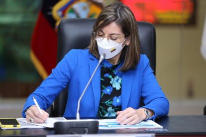 ¡Ya no se exigirá carné con tres dosis anticovid!