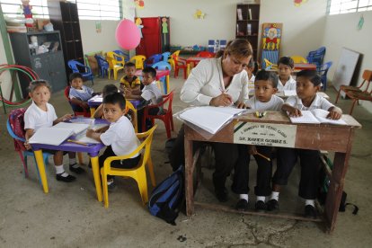 Desde 1920, cada 13 de abril se celebra el Día del Maestro en el país.
