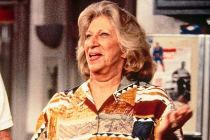 Su muerte se dio por causas naturales mientras dormía, informó una allega de la familia.