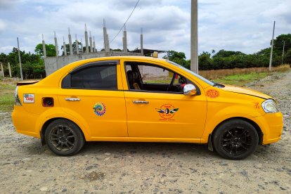 El conductor fue puesto en la cajuela de su propio vehículo.