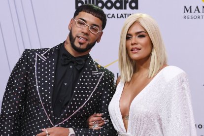 El trapero desde sus historias de Instagram envió una serie de frases tras la presentación de la Bichota en Coachella.