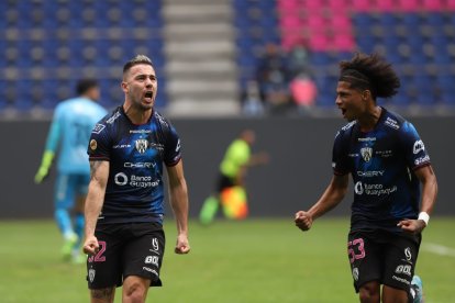 El delantero argentino Jonatan Bauman se destapó en el duelo ante el Expreso Austral.