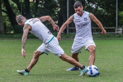 El argentino Emmanuel Martínez es una de las principales bajas que sufre Barcelona.
