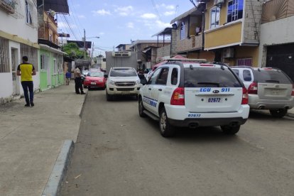 Sorpresa y un gran susto provocó el ataque en el establecimiento. La Policía llegó luego para investigar.