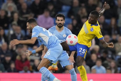 Ante Manchester City, el miércoles 20 de abril de 2022, los hinchas de Brighton cantaron el nombre de Moisés Caicedo, quien tuvo una destacada participación.