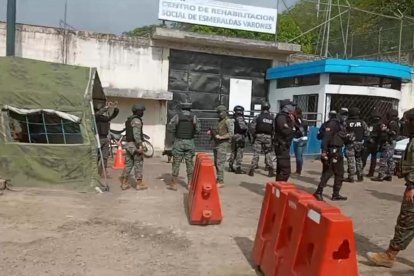 En total 270 personas no podían salir del centro carcelario por decisión de los internos y en rechazo a un supuesto traslado a otras cárceles del país.