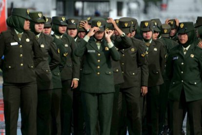 Indonesia dice adiós a los degradantes test de virginidad en el Ejército