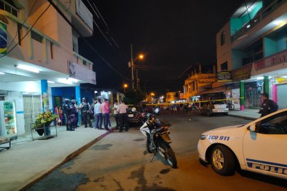 Una noche de terror, sangre y muerte se vivió en una zona dinámica y comercial de Manta.