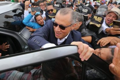 El 10 de abril pasado el exvicepresindente Glas salía eufórico de prisión. Hoy dice que si es necesario volvería a la cárcel.