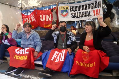 Los protestantes se instalaron en una carpa frente a la Corte Constitucional.