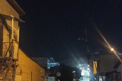 En este sector de Guayaquil la noche del martes se registró la balacera. Habitantes están aterrados.