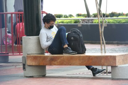 Los paseos en el Malecón, según dijeron los adolescentes, se limitan a caminar y ver el río, pero nada más