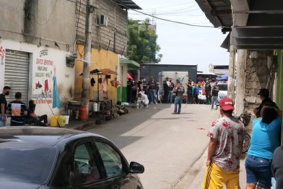 Las víctimas se encontraban desayunando. Trabajaban en el sector.