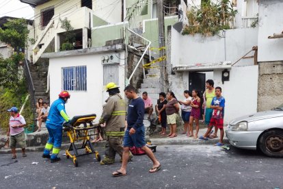 Los perjudicados son miembros de una misma familia. Los vecinos estaban alarmados.