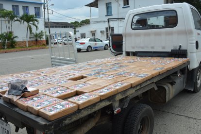 El vehículo era utilizado para almacenar el cargamento ilícito en forma camuflada.