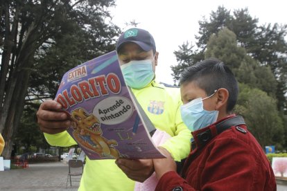 A Freddy Lasso le entusiasma que Colorito distraiga a los niños sanamente.